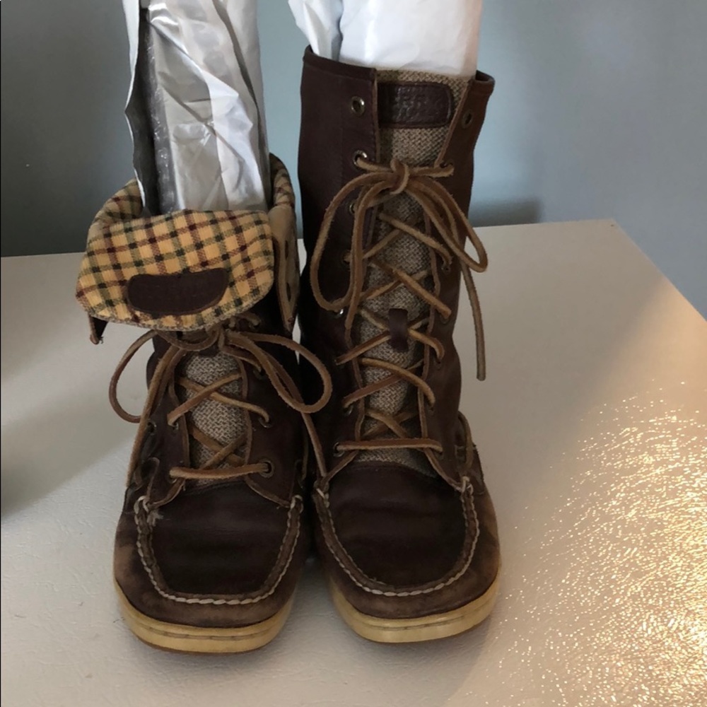 Sperry boots